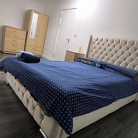 Spacious Full Home - Perfect For Families & Groups オールドベリー エクステリア 写真
